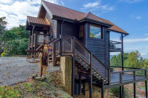 Gorgeous Couple Retreat W Fantastic Mountain Views